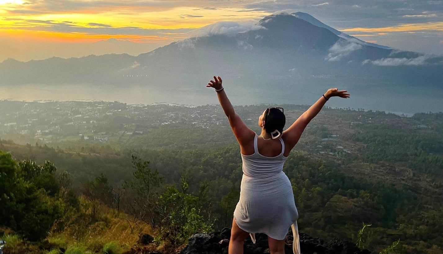 Solo Travel adalah Terapi, Cara Menyembuhkan Patah Hati dengan Perjalanan Sendiri