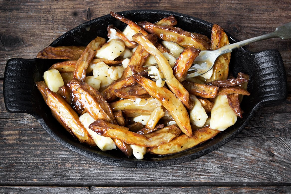 Poutine, Hidangan Ikonik Kanada yang Gurih dan Menggugah Selera