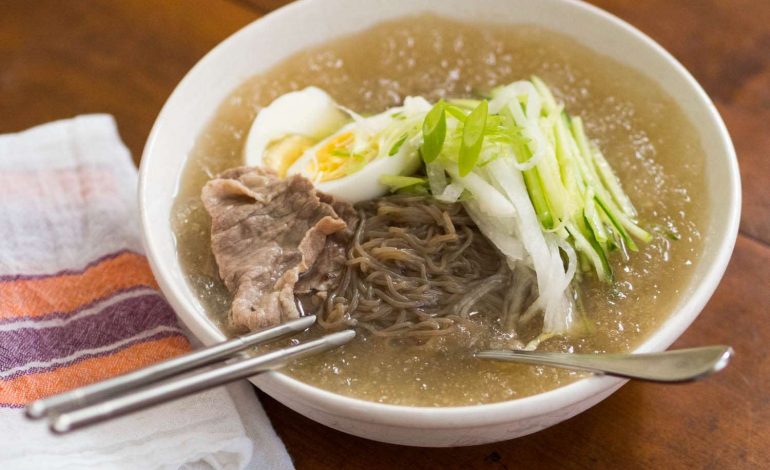 Naengmyeon, Mi Dingin Korea yang Segar dan Legendaris