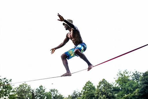 Slacklining, Olahraga Keseimbangan yang Seru dan Menantang
