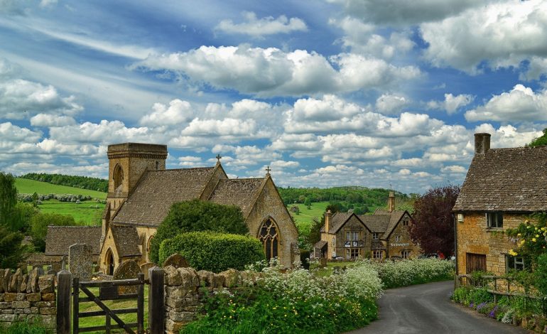 Cotswolds, Pesona Pedesaan Inggris yang Romantis dan Abadi