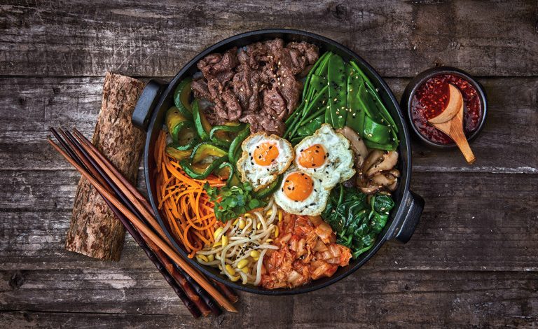Bibimbap, Hidangan Korea yang Meriah di Atas Mangkuk