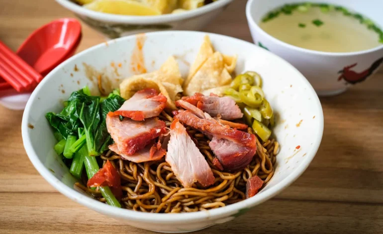 Wanton Mee, Mie Kuning dengan Pangsit yang Legendaris