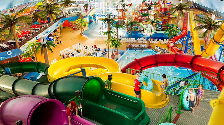 Fallsview Indoor Waterpark, Surga Air Dalam Ruangan di Niagara Falls