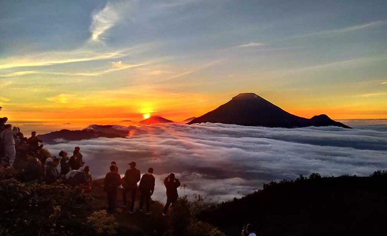 Berburu Sunrise, Menangkap Keindahan di Awal Hari